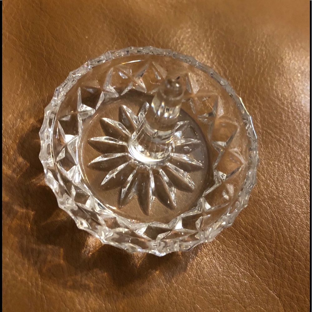 💍 Crystal Ring holder